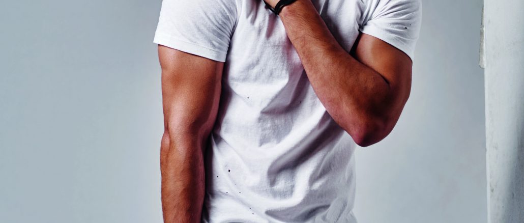 sushant singh rajput reads it up!